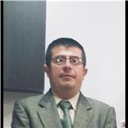 Ingeniero metalúrgico, me gustan las matemáticas, algebra, física. Y me gusta enseñar y aprender junto con el estudiante